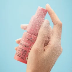 Schwarzkopf OSiS+ Soft Dust Soft Volume Powder 10gr -Goldwell Verkoop osis volume body flatlay soft dust pdp 2000x2000 highres rgb